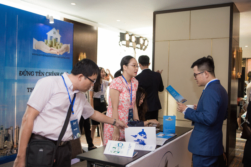 Nhà triển lãm tại Hội nghị bất động sản Việt Nam tại khách sạn Sheraton- Tháng 12 năm 2018